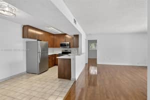 306 Palm Cir W, Pembroke Pines, FL 33025, - MLS#A11989944
