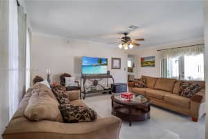 10941 Sw 180th St Miami, FL 33157 - MLS#A11989959