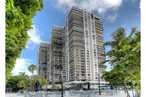 2333 Brickell Ave 2614, Miami
