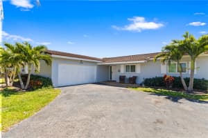 7506 Nw 41st St Coral Springs, FL 33065 - MLS#A11989983