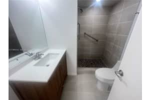 8500 Sunrise Lakes Blvd 111 Sunrise, FL 33322 - MLS#A11990032