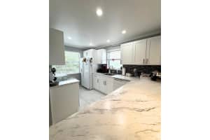 3776 Inverrary Blvd , Lauderhill, FL 33319 - MLS#A11990051