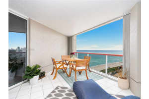 6767 Collins Ave 1704 Miami Beach, FL 33141 - MLS#A11990062