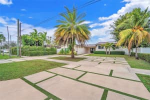 851 Bluebird Ave, Miami Springs, FL 33166, - MLS#A11990069