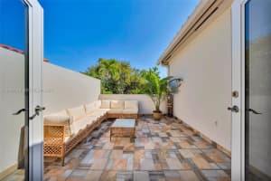 2917 Sw 30th Ct 2917 Miami, FL 33133 - MLS#A11990128