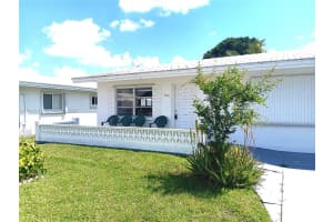 7004 Nw 67th Ave Tamarac, FL 33321 - MLS#A11990141