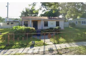 16401 Nw 17th Ct, Miami Gardens