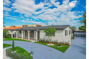 865 W 72nd Pl 865 Hialeah, FL 33014 - MLS#A11990156