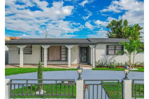 865 W 72nd Pl 865 Hialeah, FL 33014 - MLS#A11990156