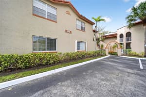 365 Sw 86th Ave 201 Pembroke Pines, FL 33025 - MLS#A11990161
