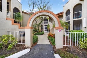 365 Sw 86th Ave 201 Pembroke Pines, FL 33025 - MLS#A11990161