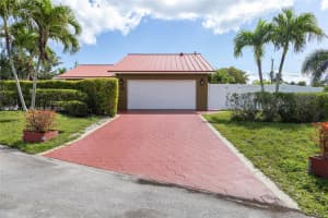 4548 Sw 28th Way, Dania Beach