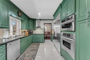 7405 SW 164th St, Palmetto Bay, FL 33157, - MLS#A11990181