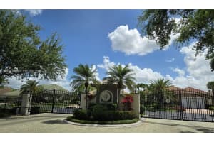 8268 Southwind Bay Cir, Fort Myers