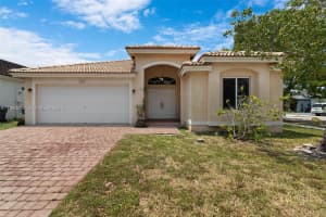 9264 Sw 209th Ter Cutler Bay, FL 33189 - MLS#A11990234