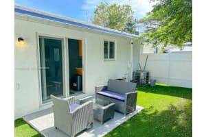 650 Ne 15th St Fort Lauderdale, FL 33304 - MLS#A11990300