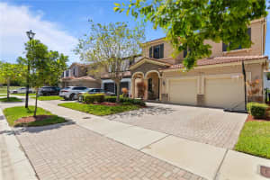 19244 9th Pl , Miami, FL 33179 - MLS#A11990303