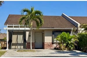 1061 Nw Nw 53rd St, Deerfield Beach