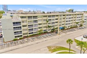 330 Se 2nd St 101g Hallandale Beach, FL 33009 - MLS#A11990317