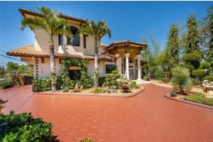 588 Miller Dr, Miami Springs, FL 33166, - MLS#A11990322