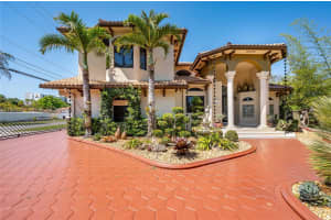 588 Miller Dr, Miami Springs, FL 33166, - MLS#A11990322