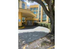 11800 Sw 18th St 108-4, Miami