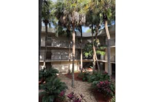 8025 Sw 107th Ave 213 Miami, FL 33173 - MLS#A11990333