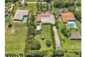 14051 Sw 15th Ct Davie, FL 33325 - MLS#A11990374