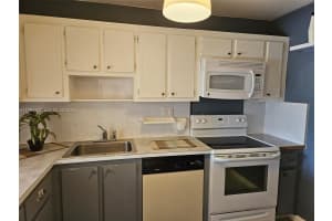 2200 E Hallandale Beach Blvd 408 Hallandale Beach, FL 33009 - MLS#A11990402