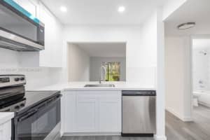 10330 Nw 8th St 104, Pembroke Pines