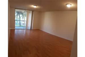 MLS# A11990411, Doral, Florida 33166