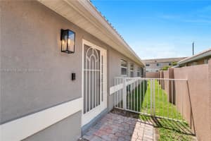 5477 Grande Palm Cir Delray Beach, FL 33484 - MLS#A11990416