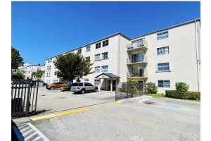 5501 NW 7th St APT E219, Miami, FL 33126, - MLS#A11990421