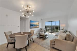 4242 NW 2nd St APT 807, Miami, FL 33126, - MLS#A11990423