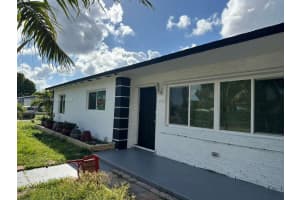 2458 Plunkett St Hollywood, FL 33020 - MLS#A11990428
