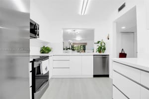 700 Sw 137th Ave 303h Pembroke Pines, FL 33027 - MLS#A11990445