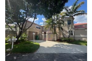 10944 Neptune Dr, Cooper City