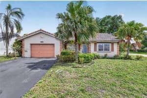 10424 Nw 70th Ct Tamarac, FL 33321 - MLS#A11990464