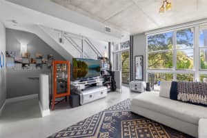 721 Se 12th Ct 4 Fort Lauderdale, FL 33316 - MLS#A11990496