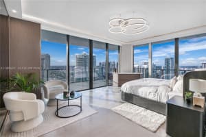 68 Se 6th St 3711 Miami, FL 33131 - MLS#A11990497