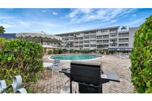 329 3rd St , Hallandale Beach, FL 33009 - MLS#A11990502