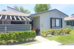 453 Lakeview Dr 4 Weston, FL 33326 - MLS#A11990544