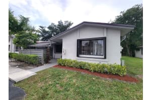453 Lakeview Dr 4 Weston, FL 33326 - MLS#A11990544