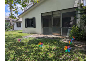 453 Lakeview Dr 4 Weston, FL 33326 - MLS#A11990544