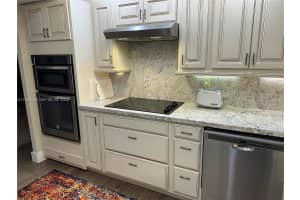 6039 Collins Ave APT 1431, Miami Beach, FL 33140, - MLS#A11990548