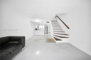 240 W 68th St APT 213, Hialeah, FL 33014, - MLS#A11990608