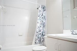 331 Nw 82nd Avenue 1303 Miami, FL 33126 - MLS#A11990629