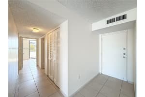 7300 Wayne Ave 211 Miami Beach, FL 33141 - MLS#A11990632