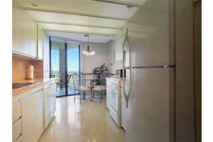 2000 Towerside Ter 1005 Miami, FL 33138 - MLS#A11990644