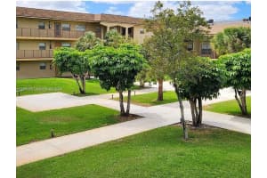 4121 Nw 26 St T19, Lauderhill